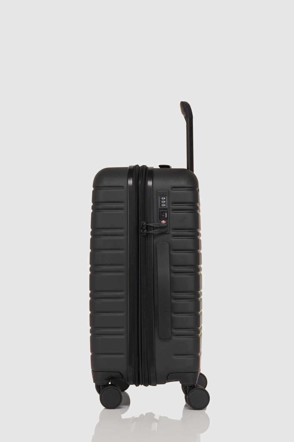Stori Cabin Suitcase with Expander