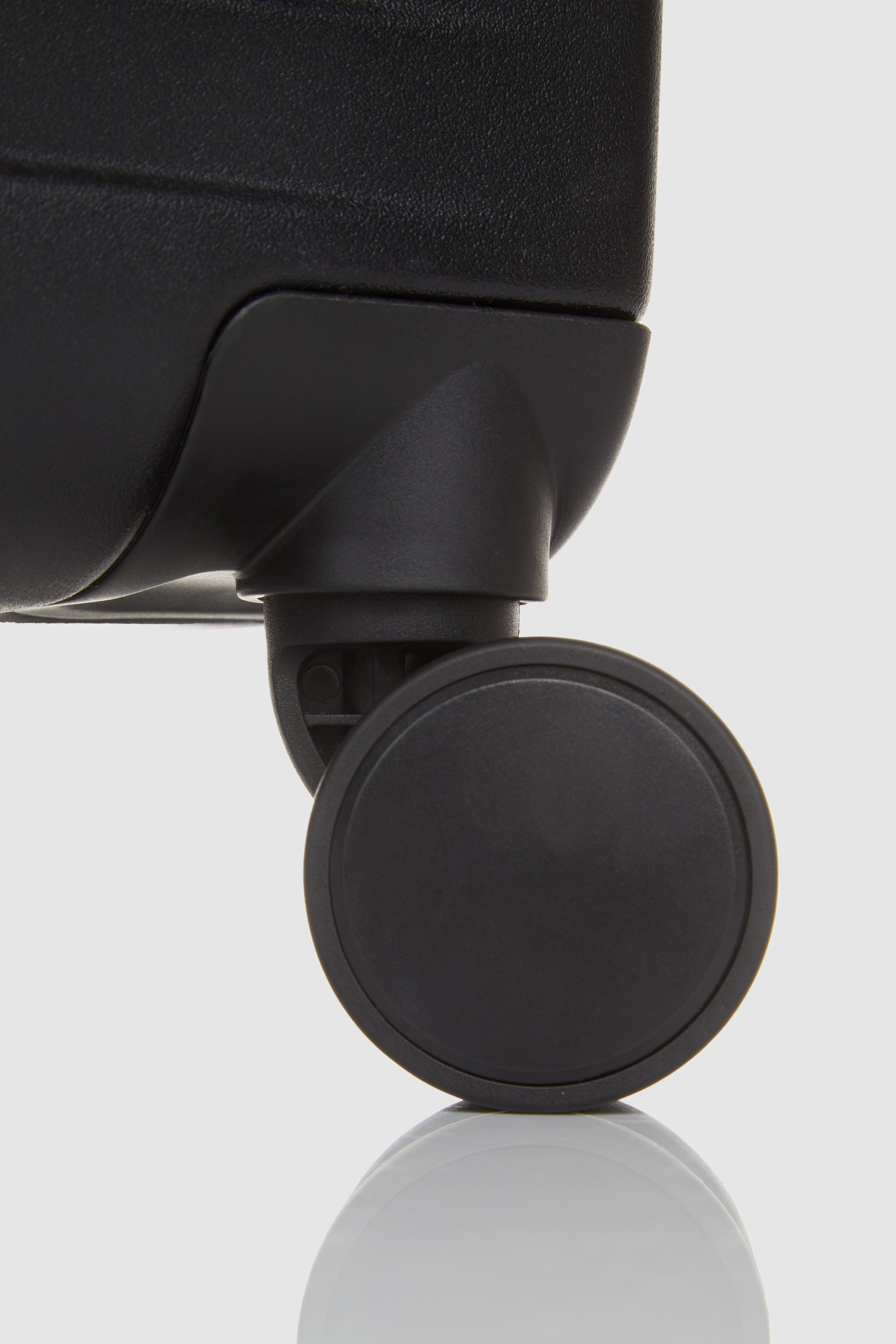 Venture Dual Open Cabin Suitcase