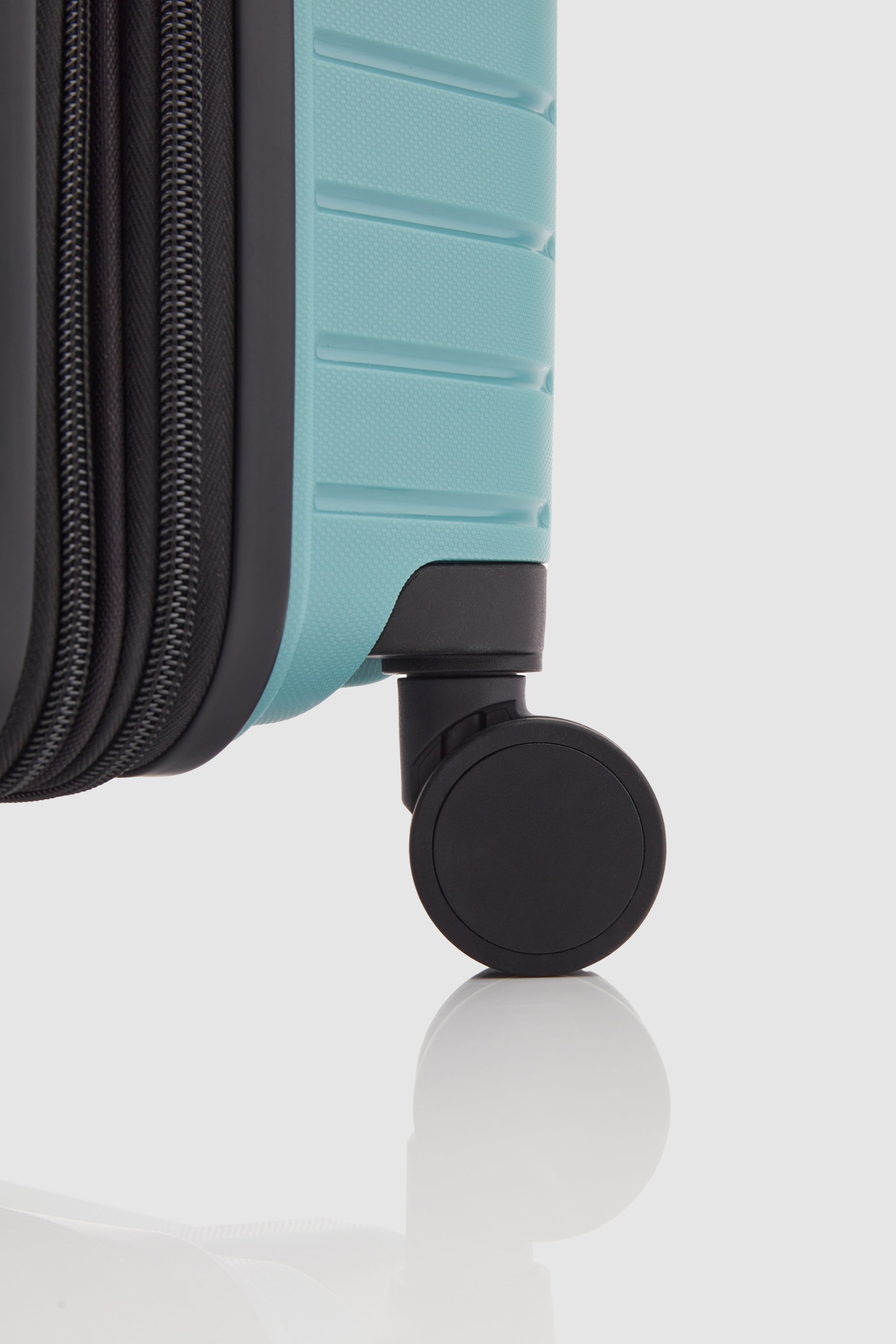 Noosa Small Suitcase