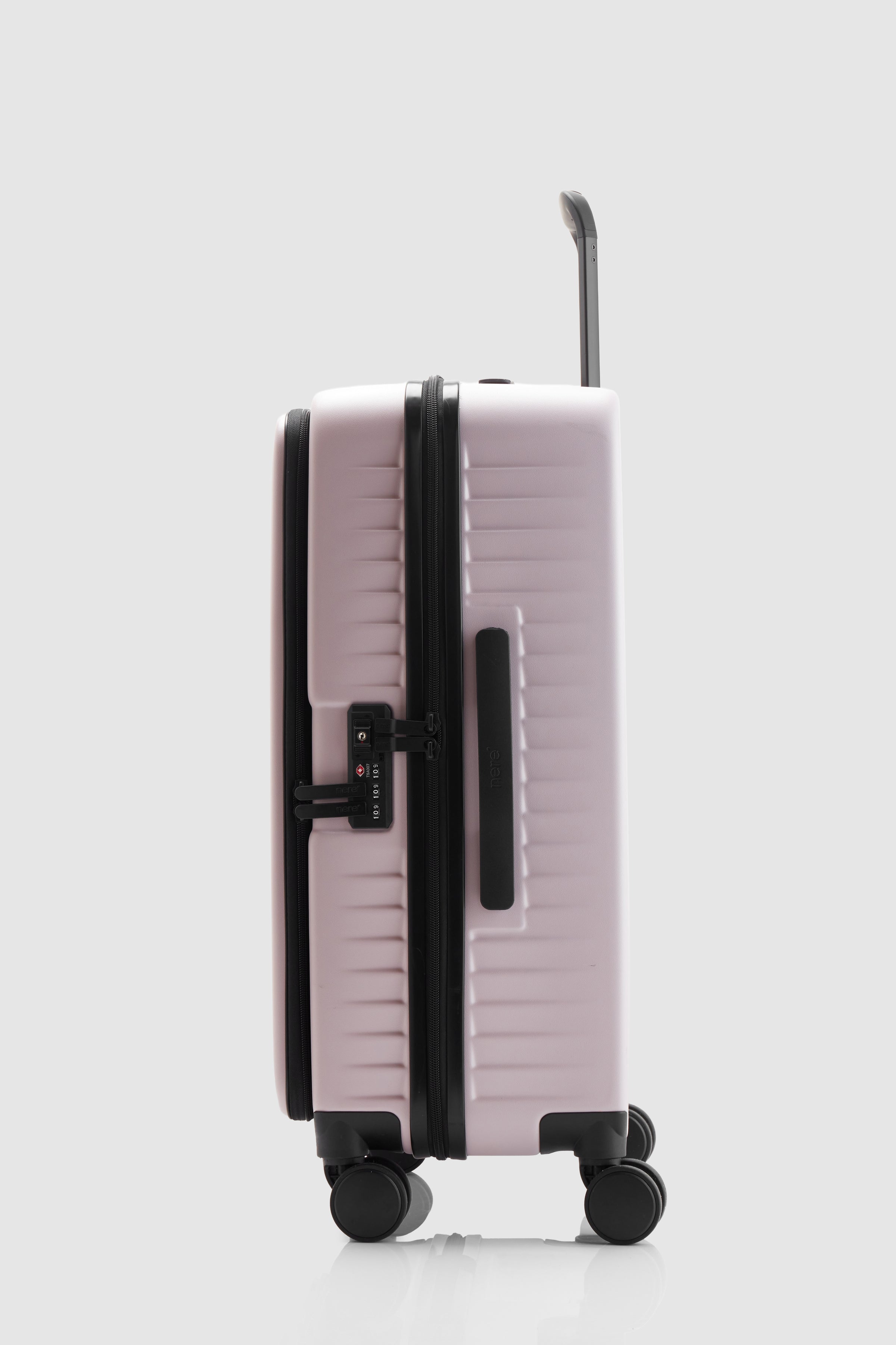 Venture Dual Open Medium Suitcase