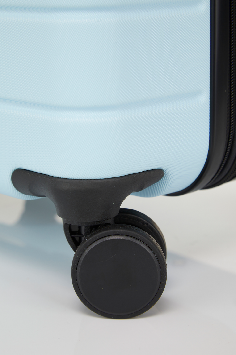 Stori Large Suitcase