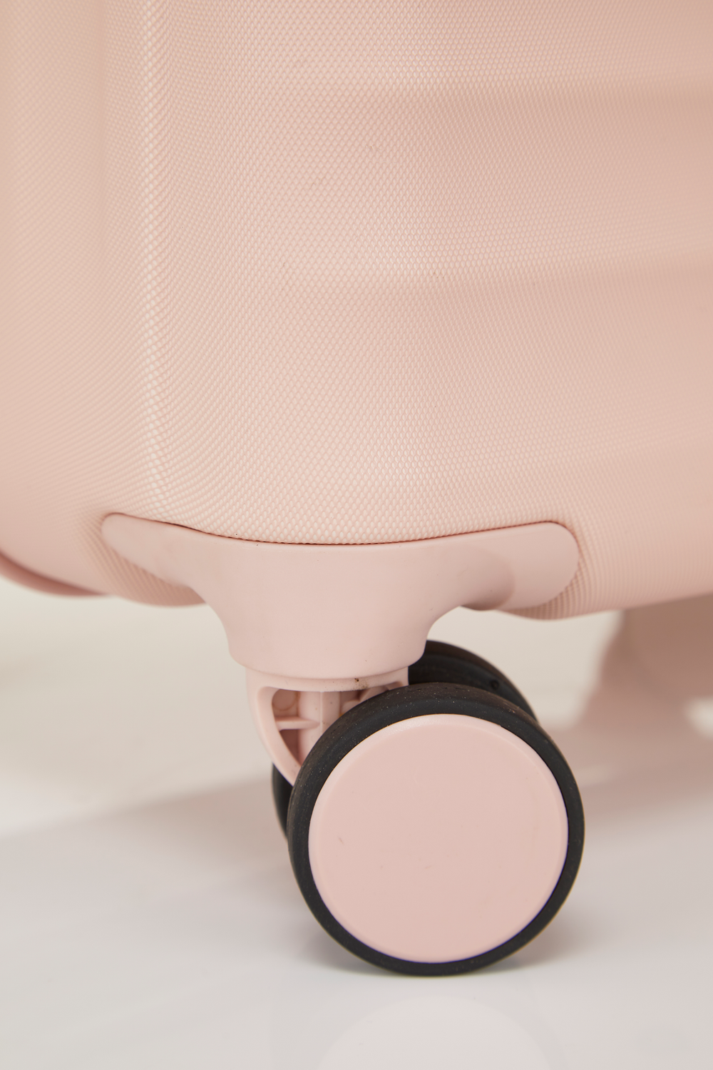 Caype Medium Suitcase