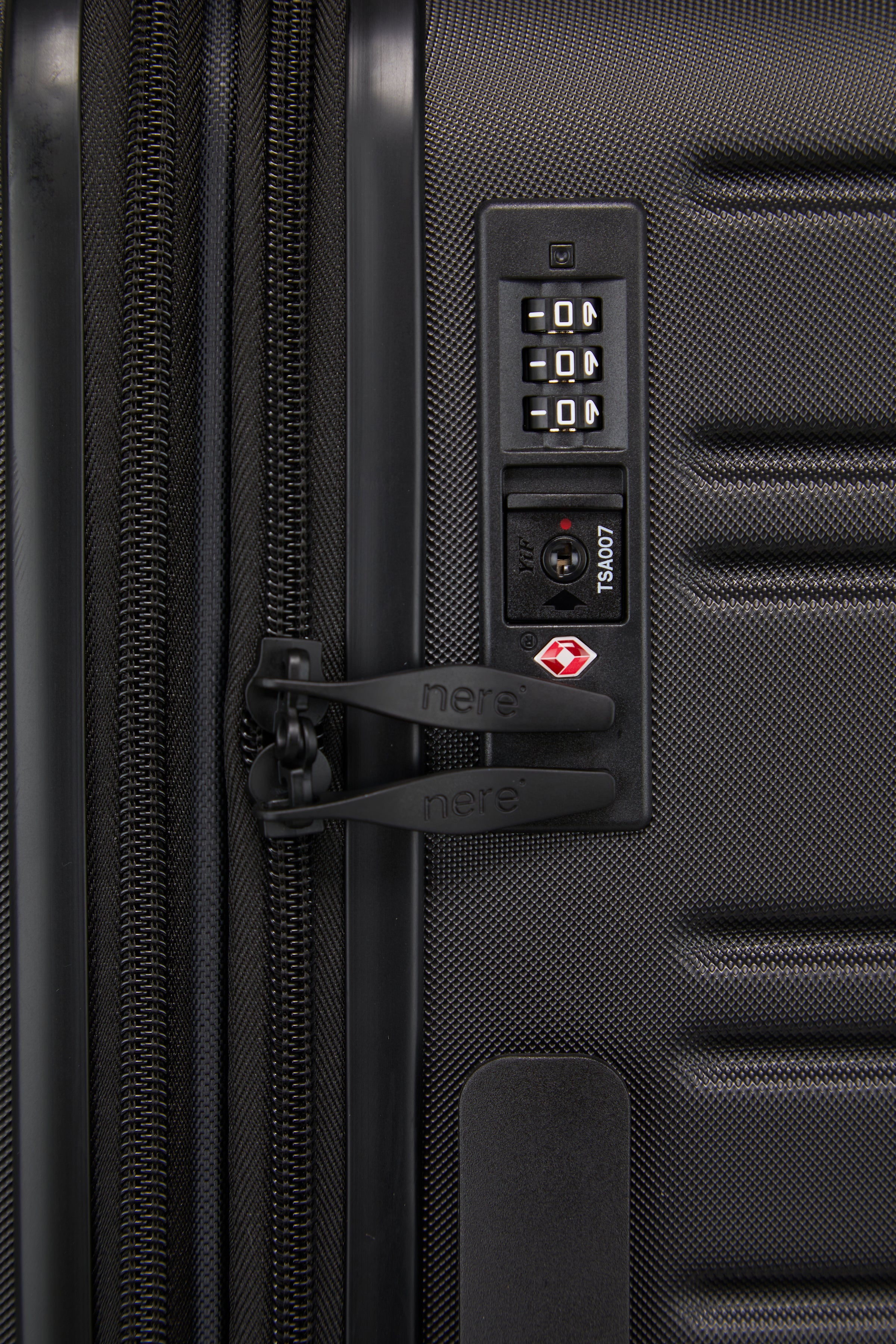 Stori Cabin Suitcase with Expander