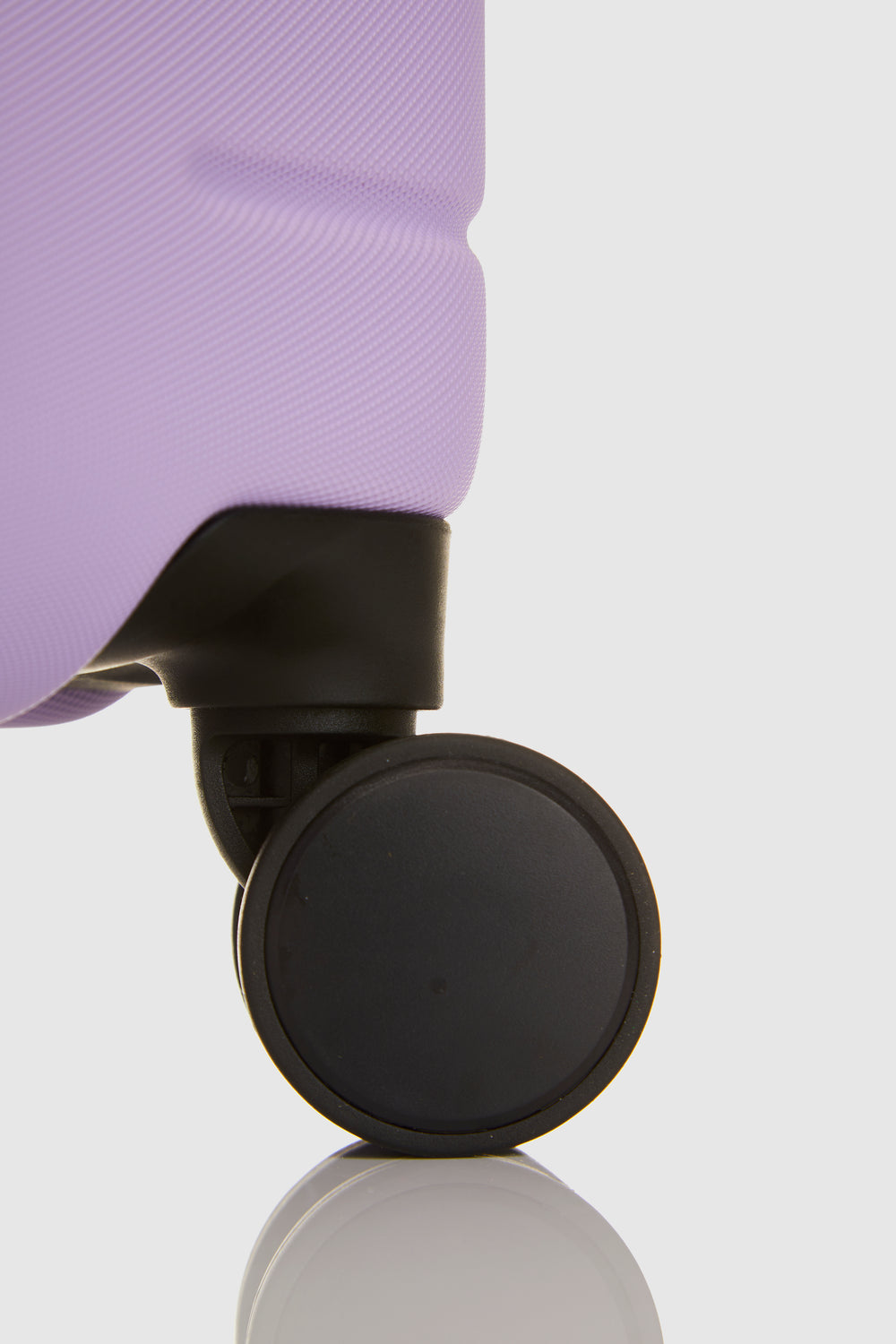 Stori Medium Suitcase