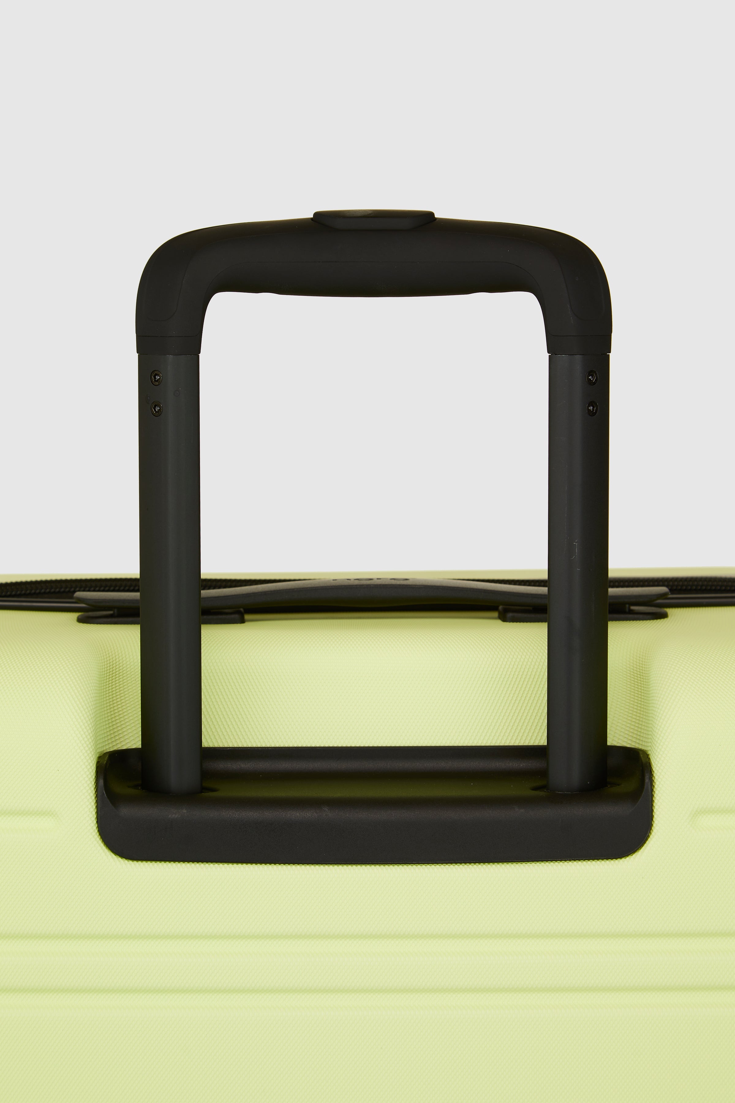 Stori Medium Suitcase