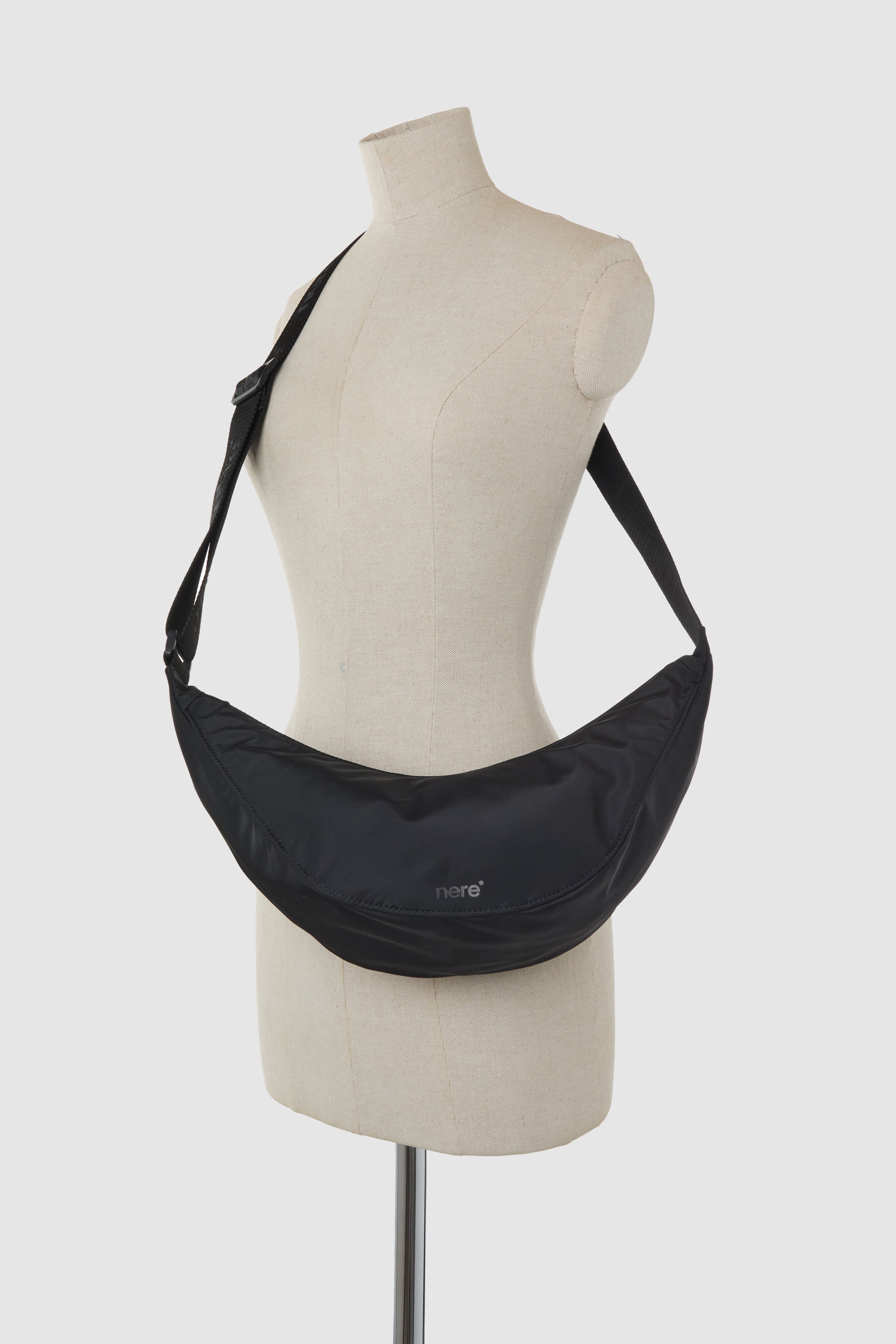 Seeker Crescent Sling Bag