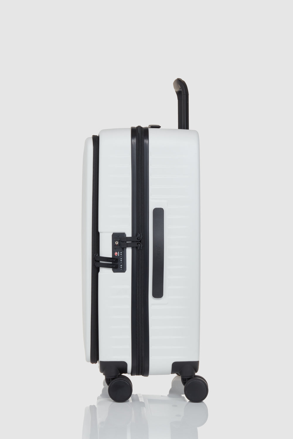 Venture Dual Open Medium Suitcase