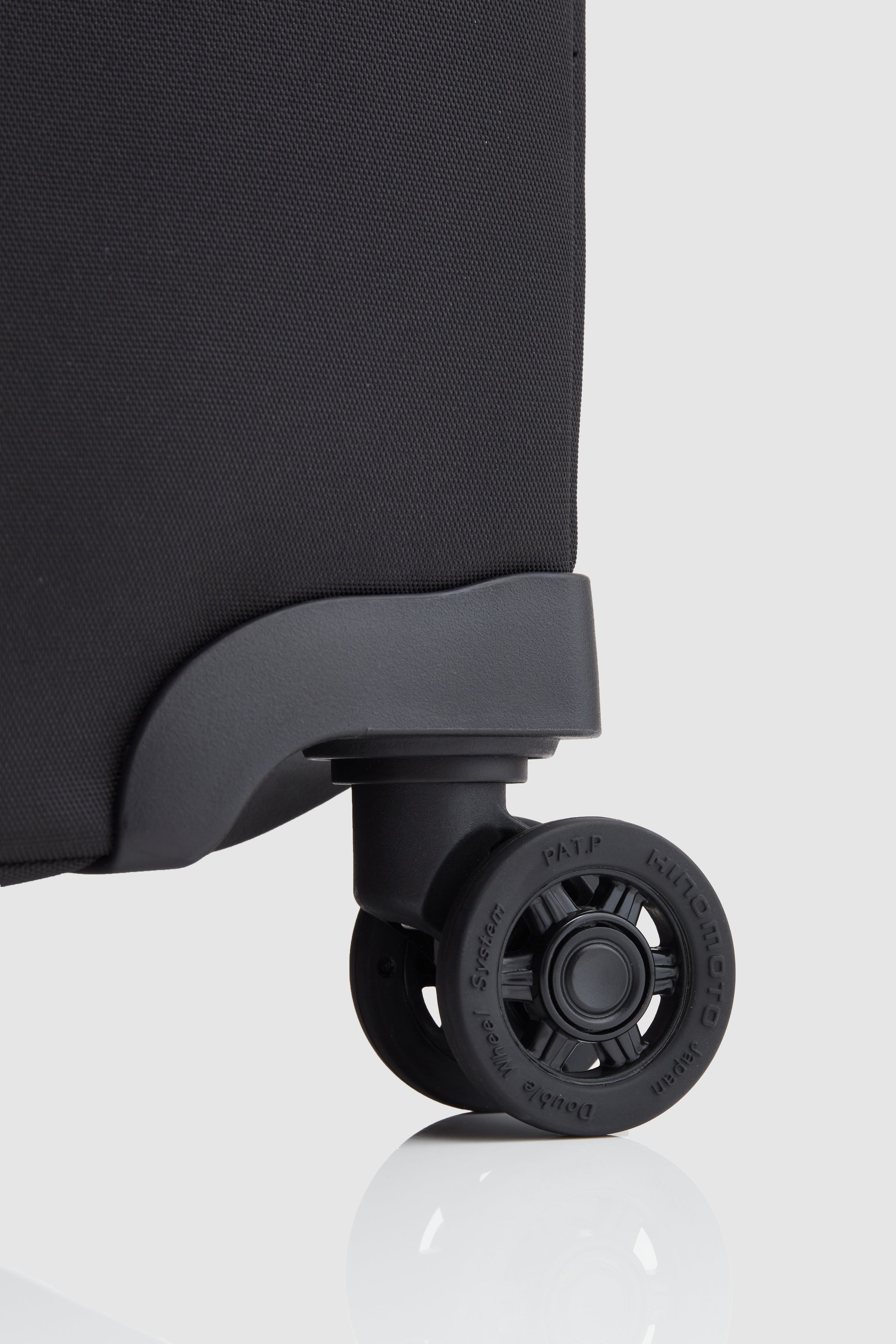 Scape Medium Suitcase
