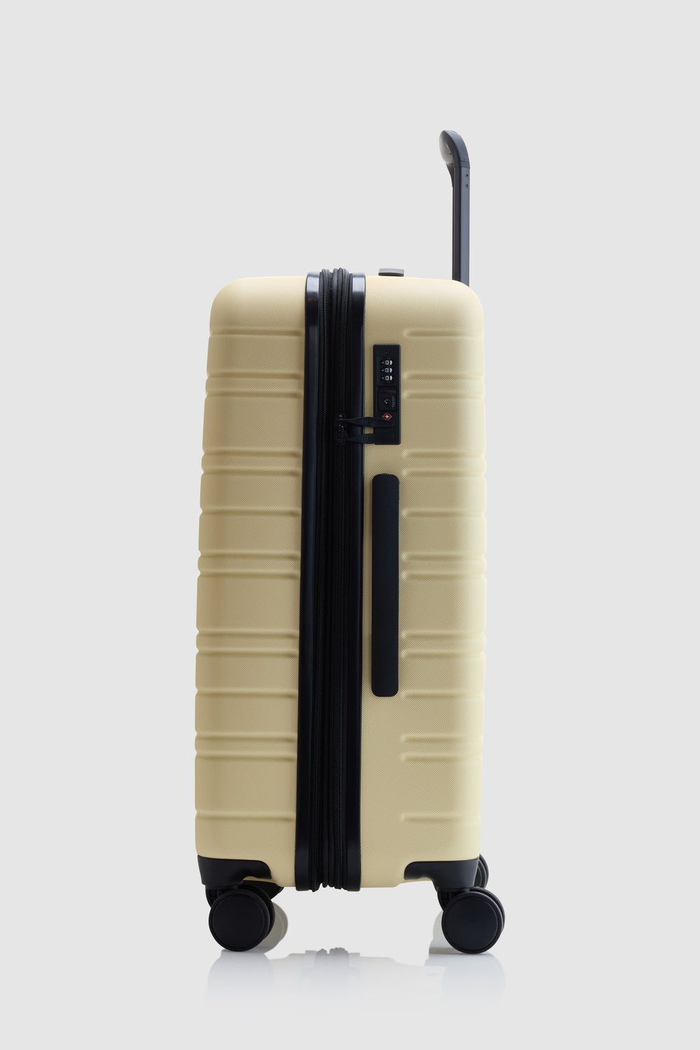 Stori Medium Suitcase