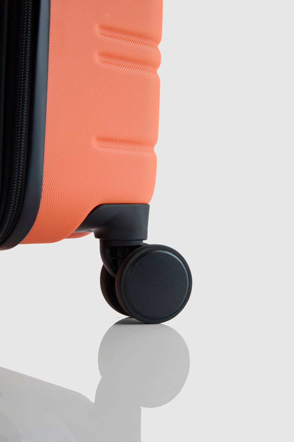 Stori Cabin Suitcase