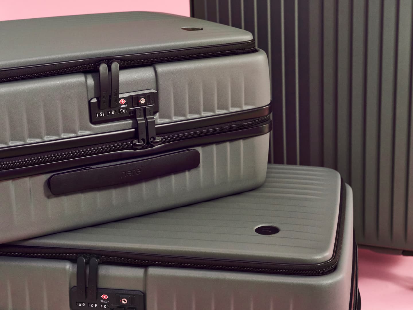 Venture Dual Open Large Suitcase in Green | Checked Luggage