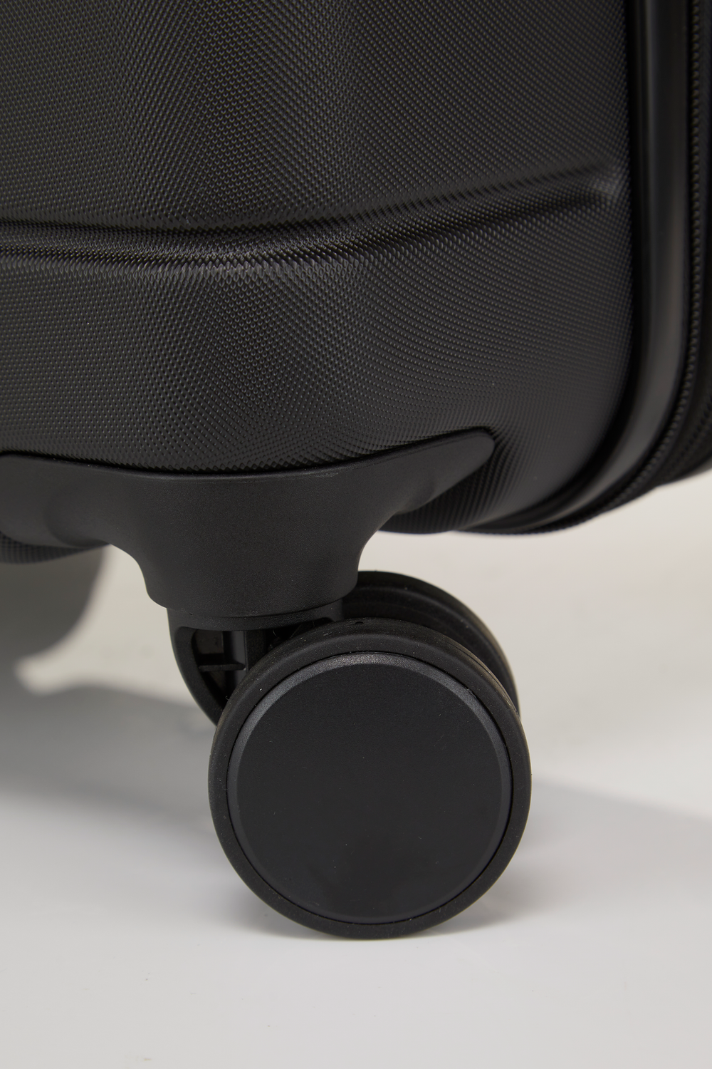 Stori Large Suitcase